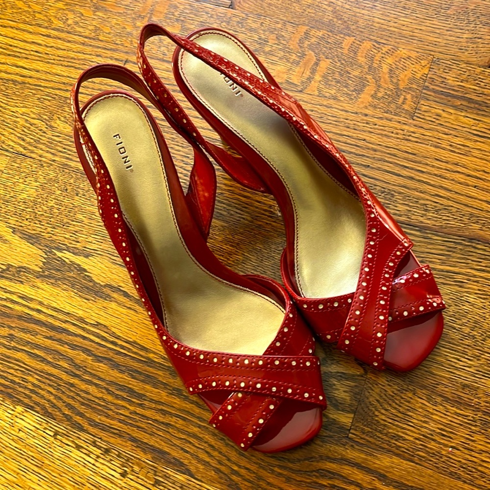 Women’s Fioni Red Patent Leather Slingback Heels 9